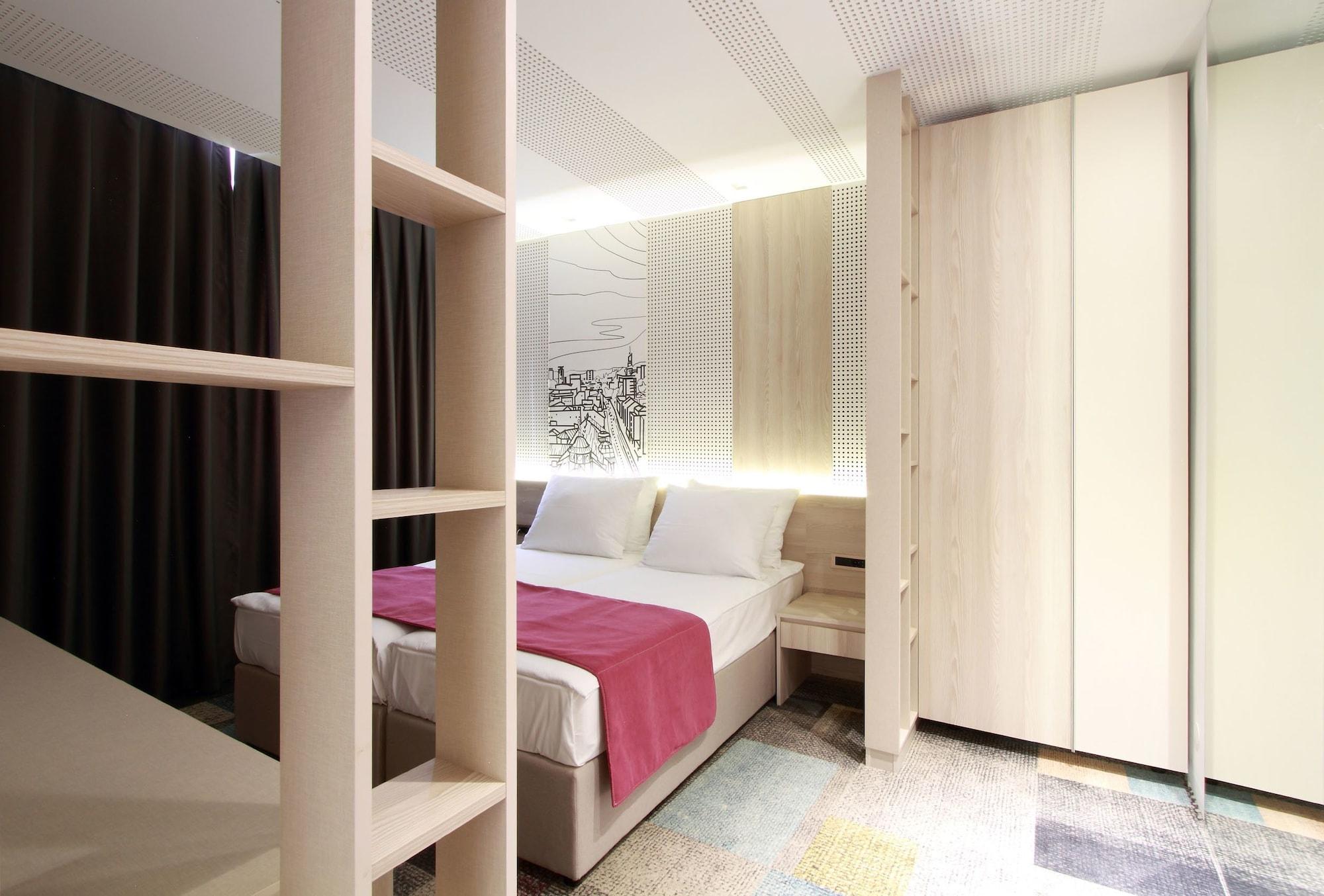 Cosmopolit Hotel 3*