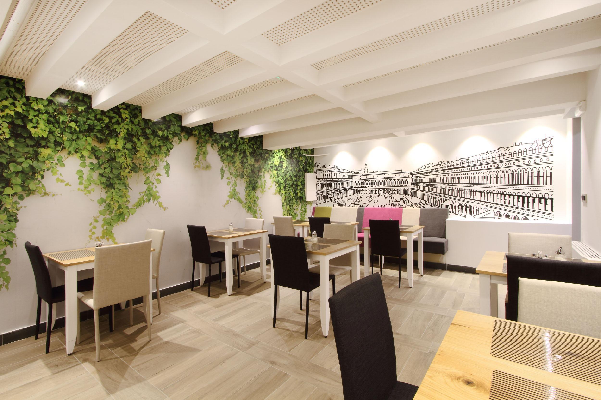 Cosmopolit Hotel 3*